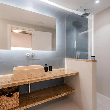 Blue Paradise Aparthotel