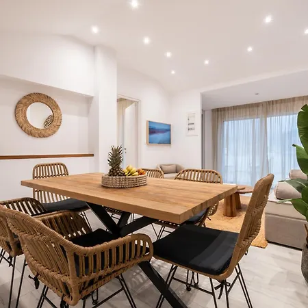 Hotel de apartamente Blue Paradise 4*