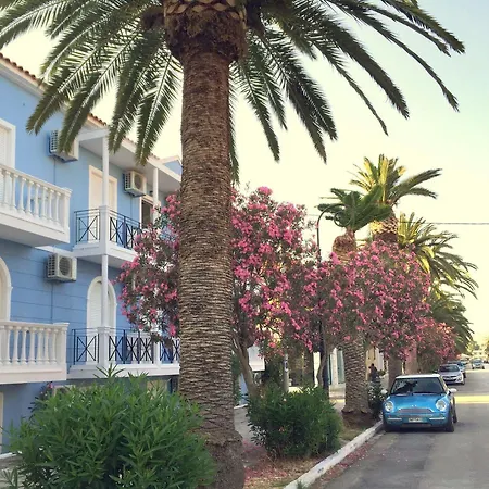 Blue Paradise Aparthotel 3*